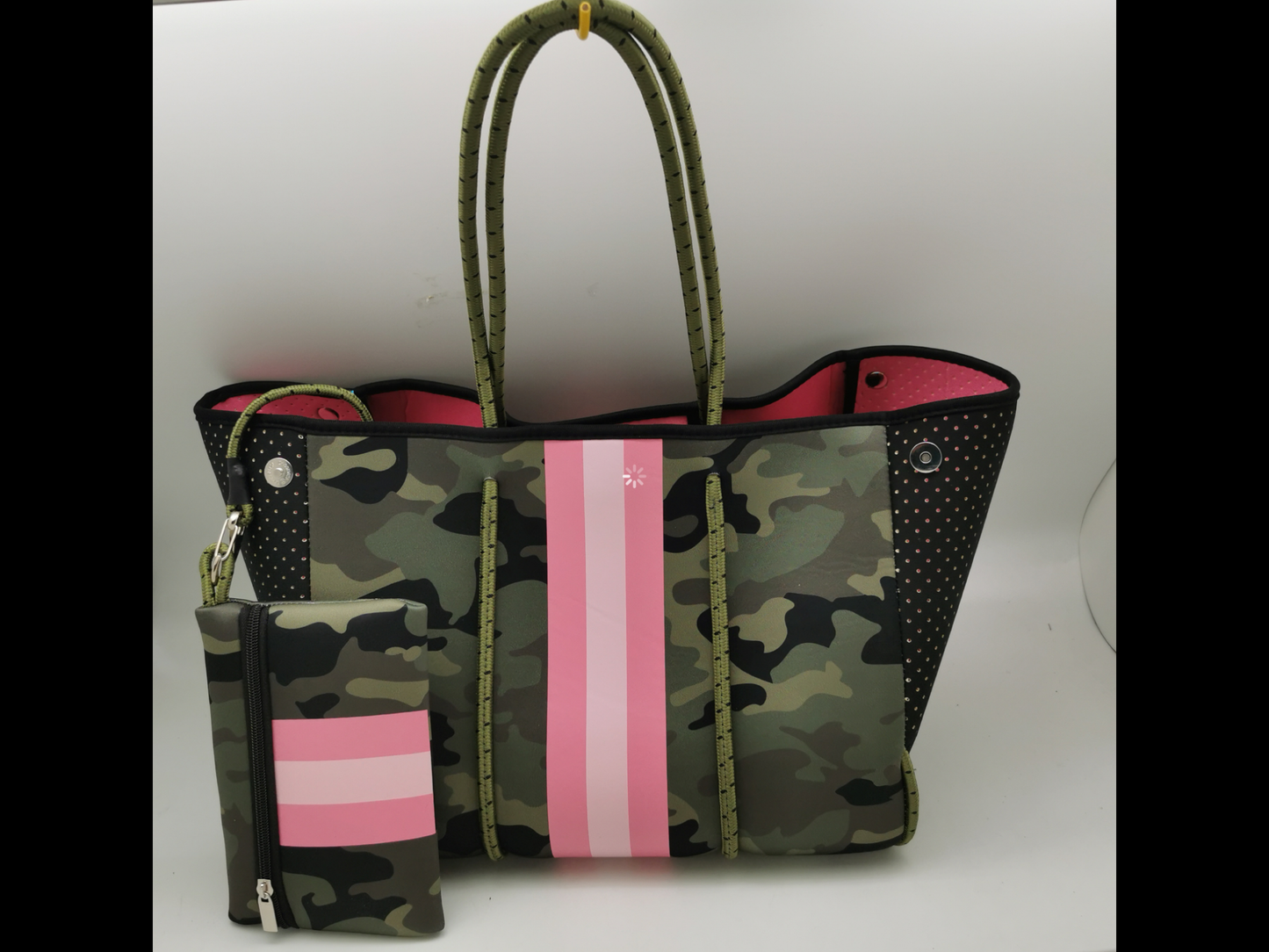 Green Camo with Pink Stripe Neoprene Tote bag 💚💗