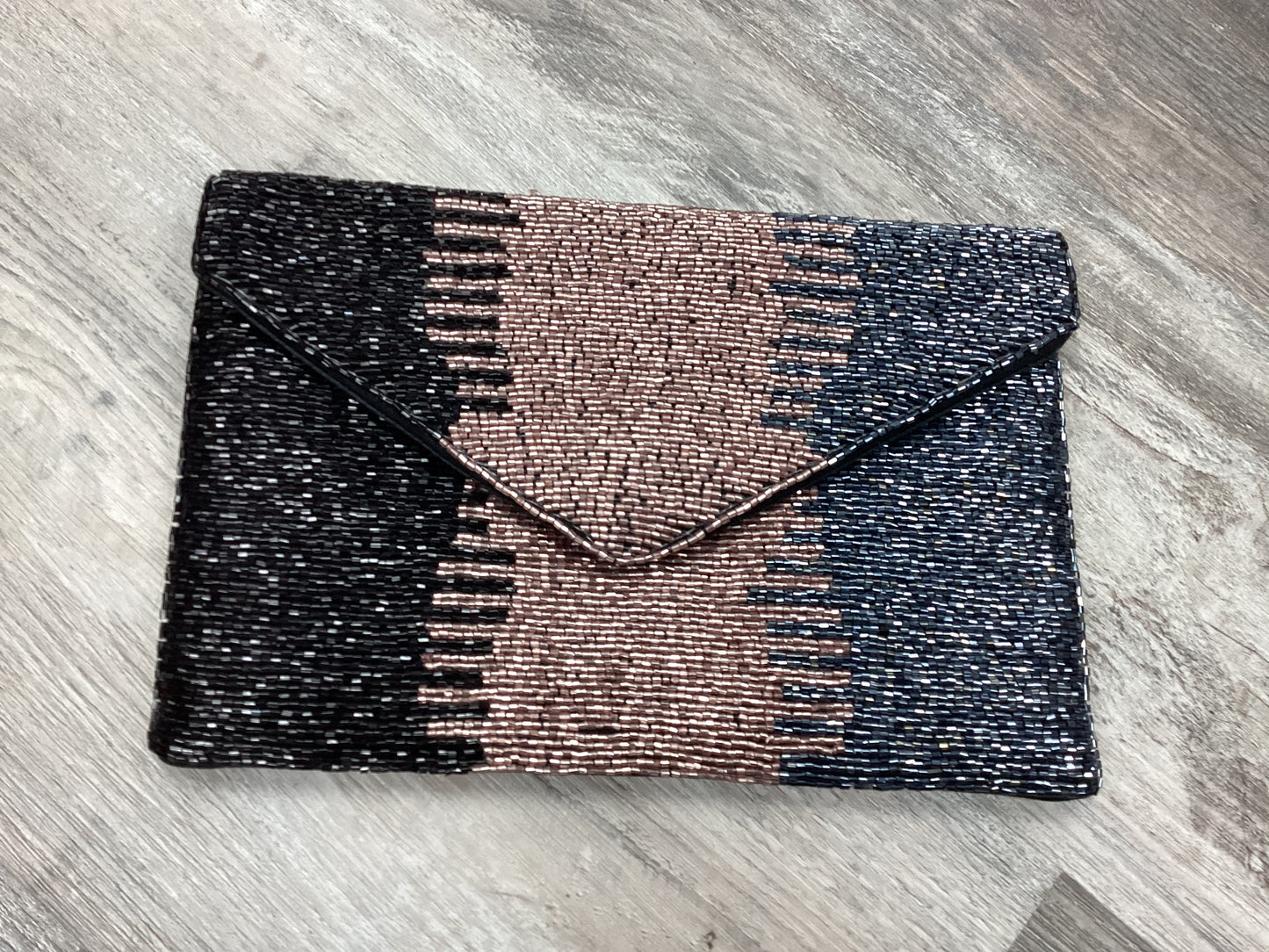 Tritone Bead Clutch