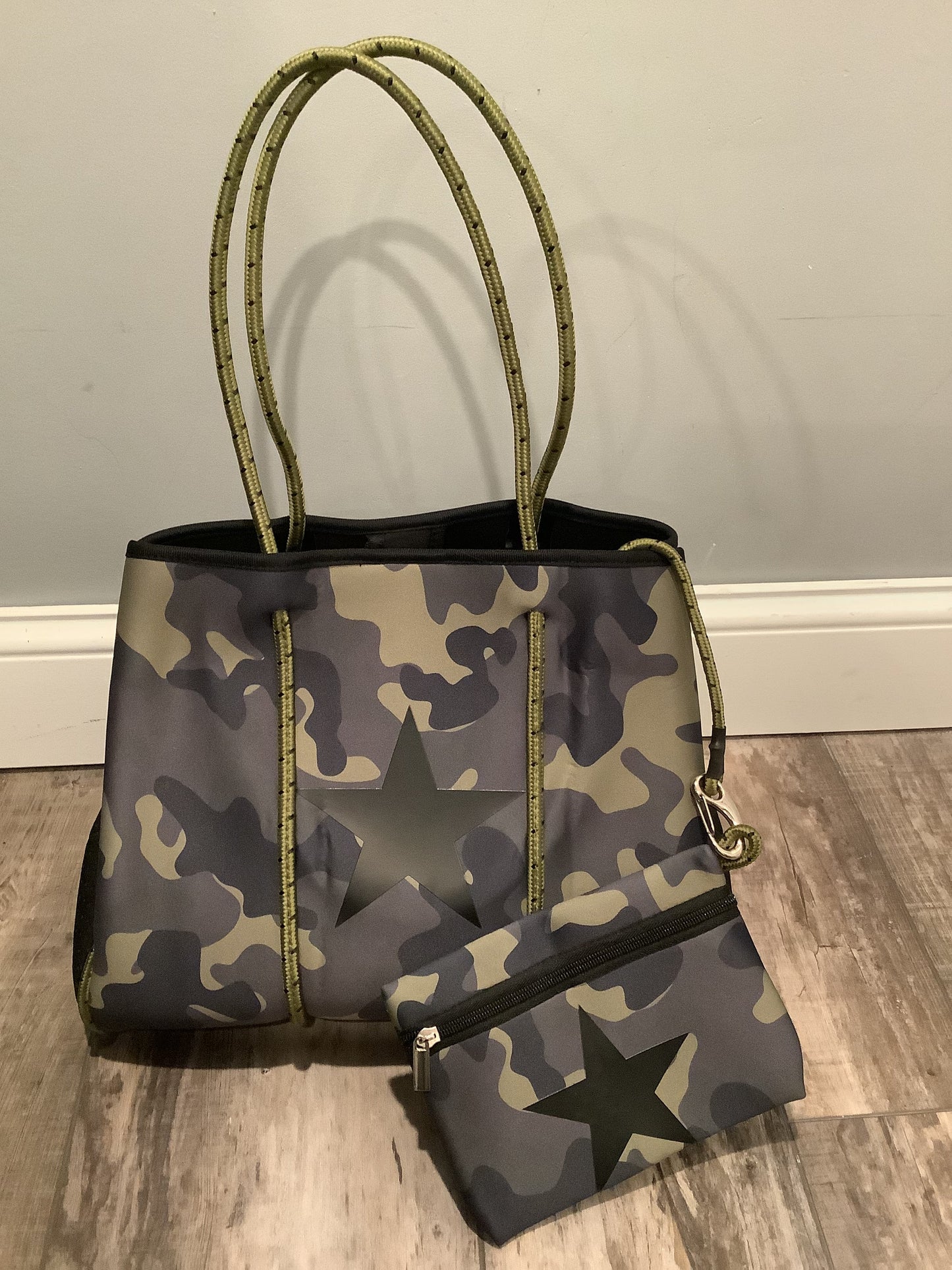 Army Camo with Black Star Neoprene Tote