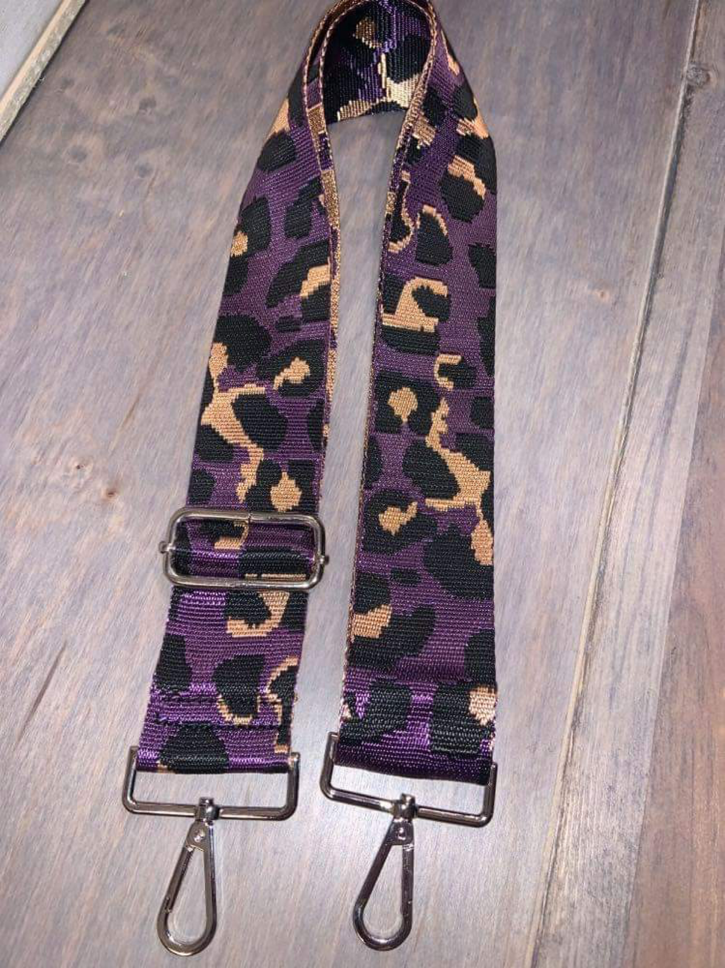 ADJUSTABLE ANIMAL PRINT BAG STRAP - PURPLE LEOPARD