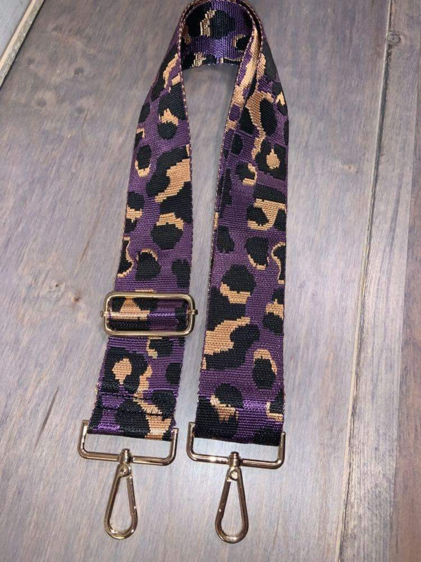 ADJUSTABLE ANIMAL PRINT BAG STRAP - PURPLE LEOPARD