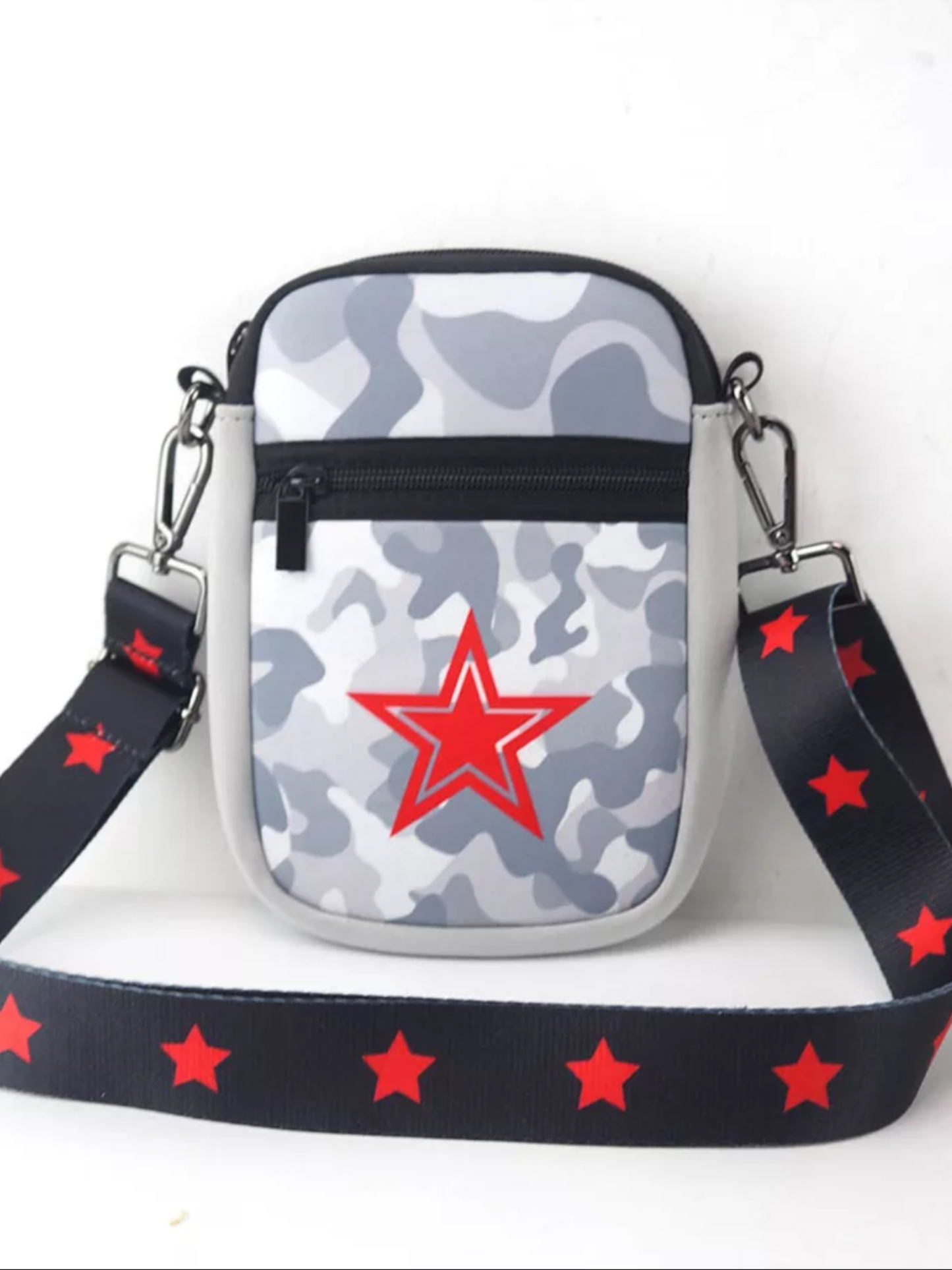 GREY CAMO WITH RED STAR MULTI ZIPPER NEOPRENE PHONE HOLDER W/1.25" STAR STRAP