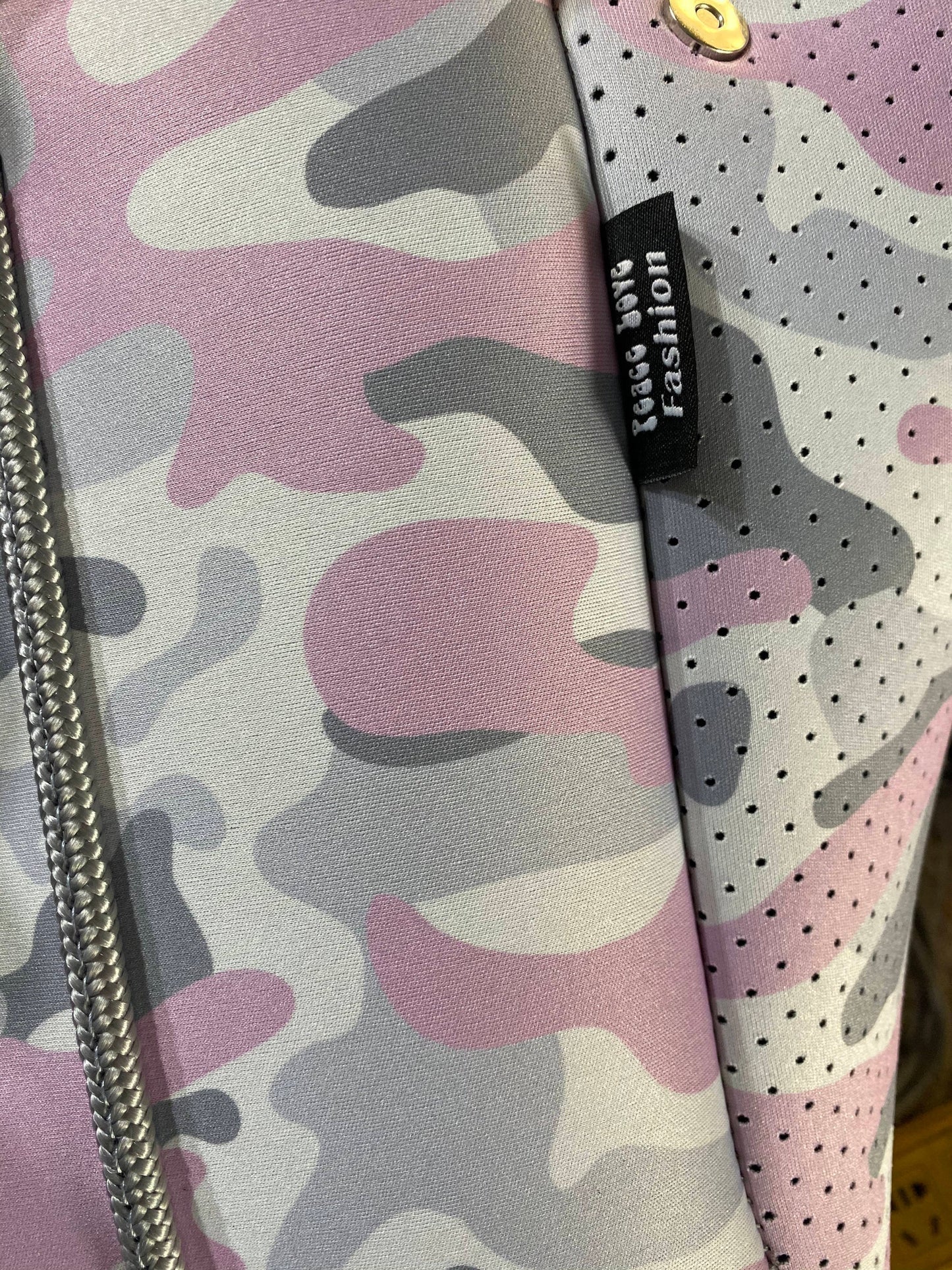 Camoflauge Neoprene Tote - Pink & Grey