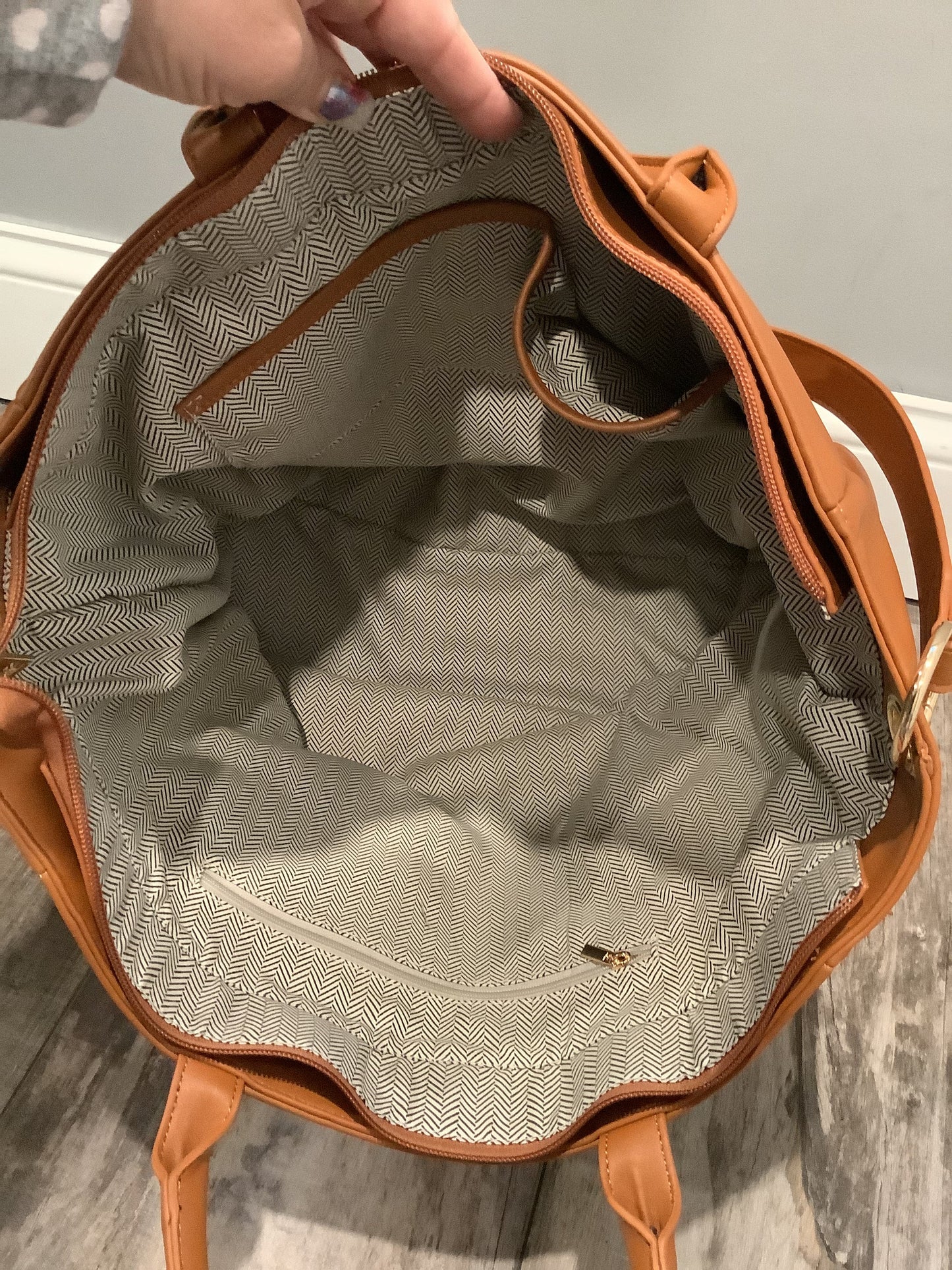 Vegan Leather Shoulder Bag - Camel