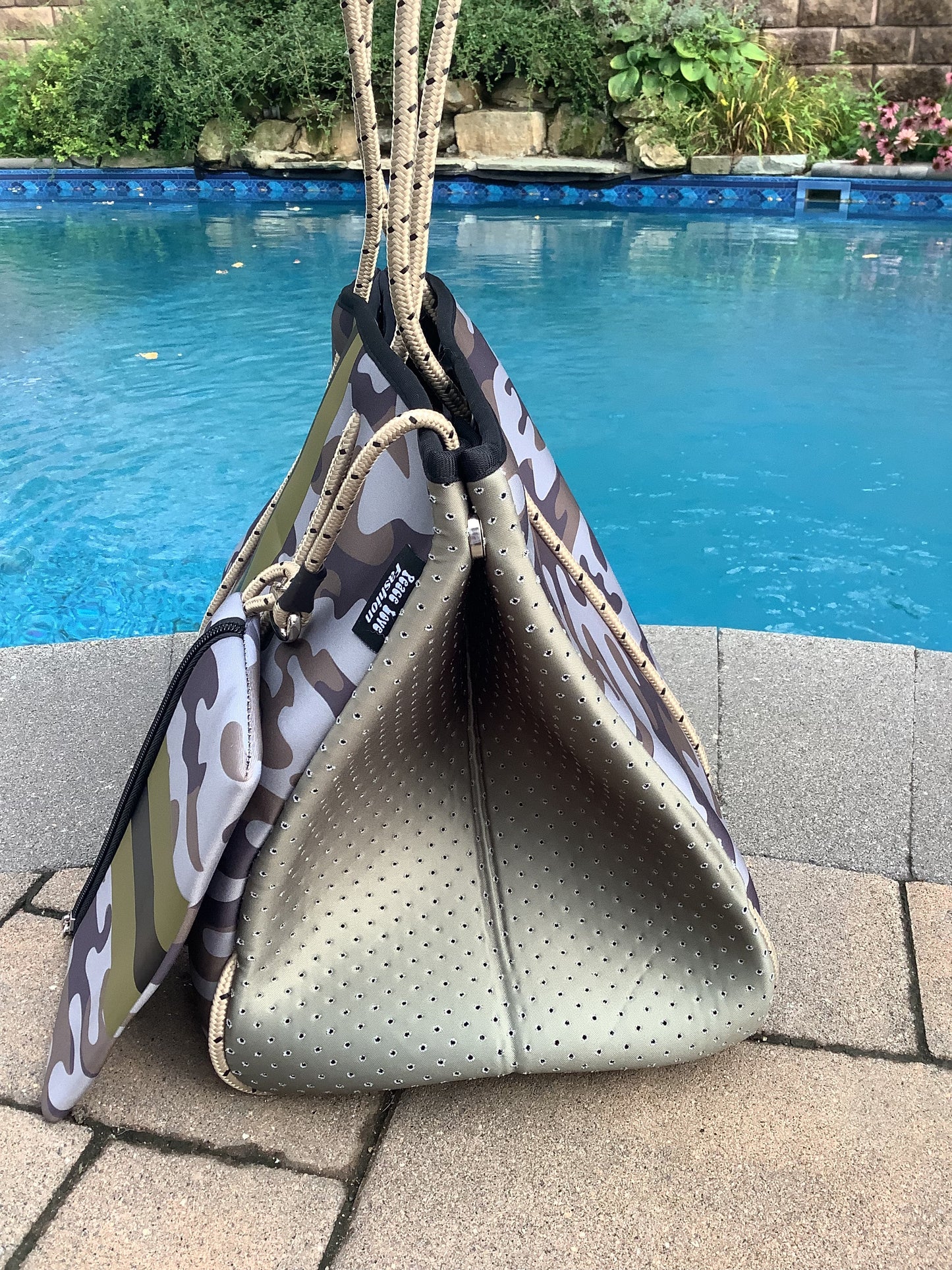 Brown Camo Olive/Blk Stripe Neoprene Tote