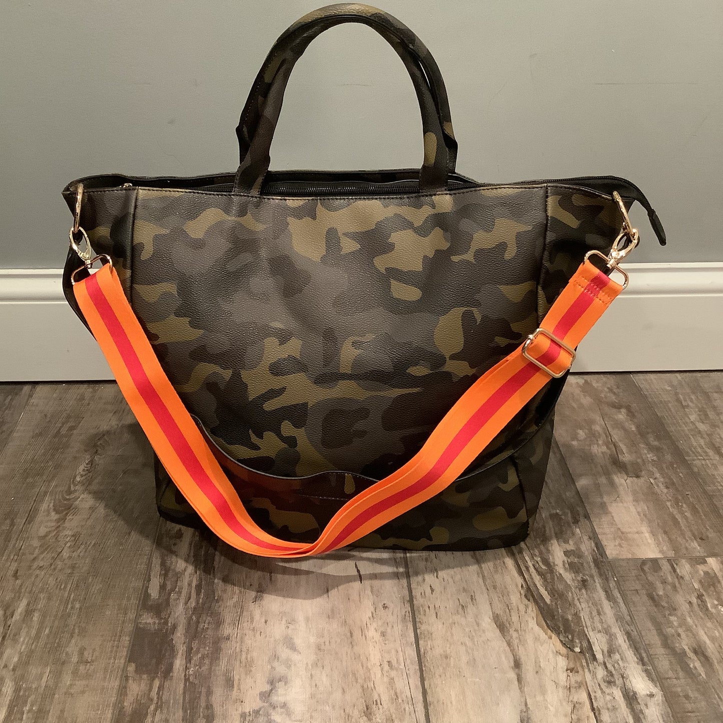 Vegan Leather Shoulder Bag - Army Camo